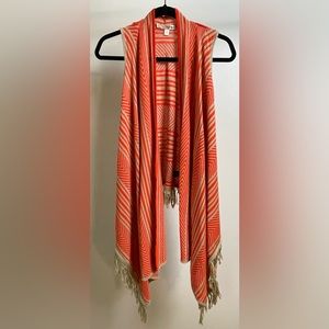 Sleeveless Cardigan with Fringe